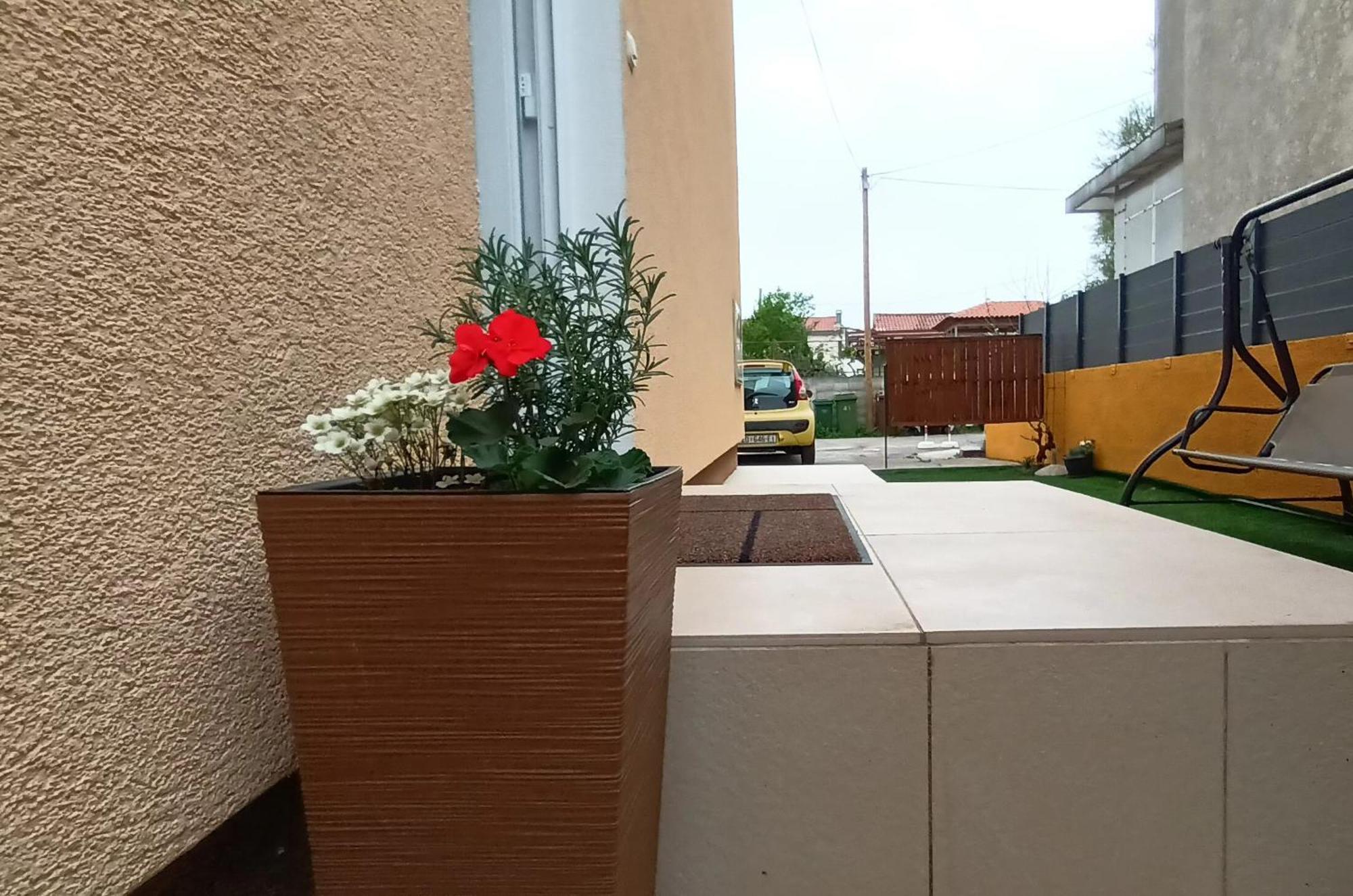 Apartman Sandra -Private Parking And Garden Zadar Luaran gambar